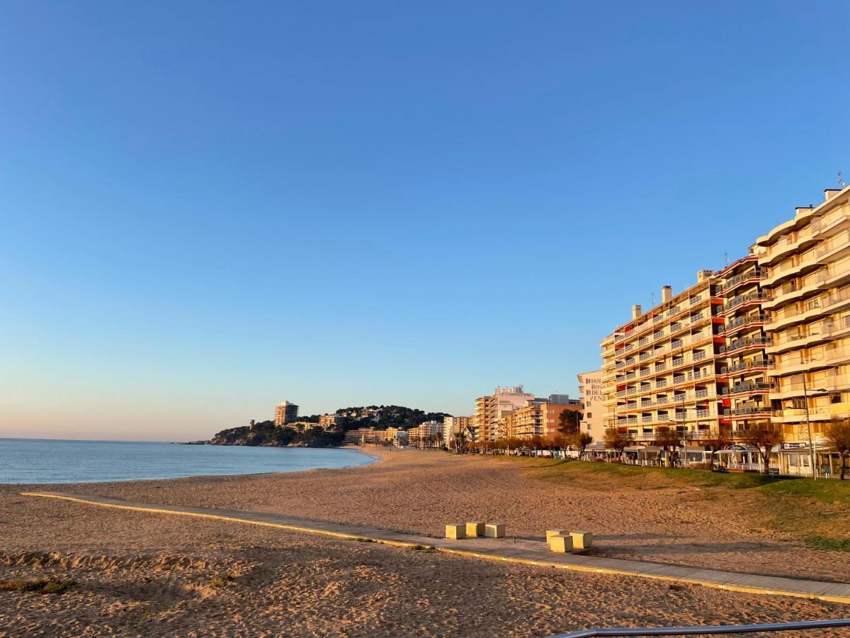 Montserrat Calonge (Catalonia) Exterior photo
